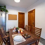 The Foxes - Modern 1bd In The Forest Apartment *