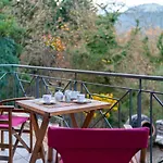 Apartment The Foxes - Modern 1bd In The Forest Gavros
