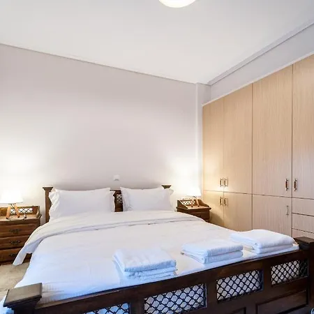 Apartment The Foxes - Modern 1bd In The Forest Gavros