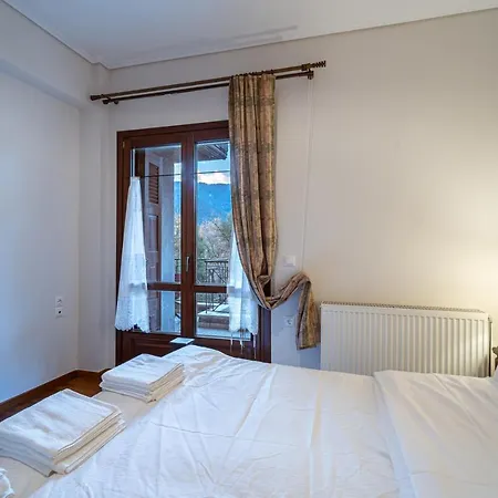 The Foxes - Modern 1bd In The Forest * Gavros