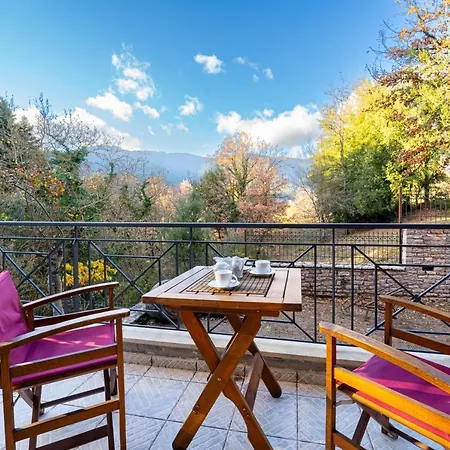 Apartment The Foxes - Modern 1bd In The Forest Gávros